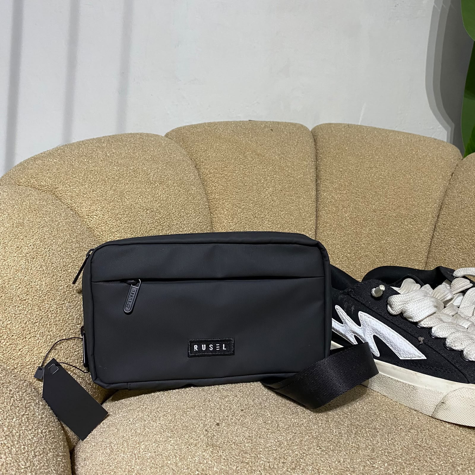 RUSEL CO - Handbag Aruna Lite Clutch Pria Tahan Air