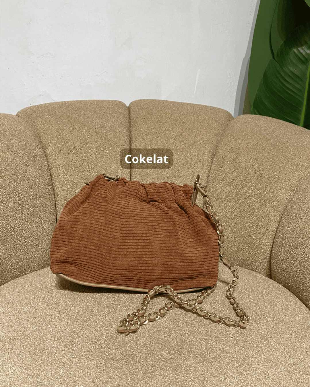 Tas slempang wanita motif Huang Corduroy