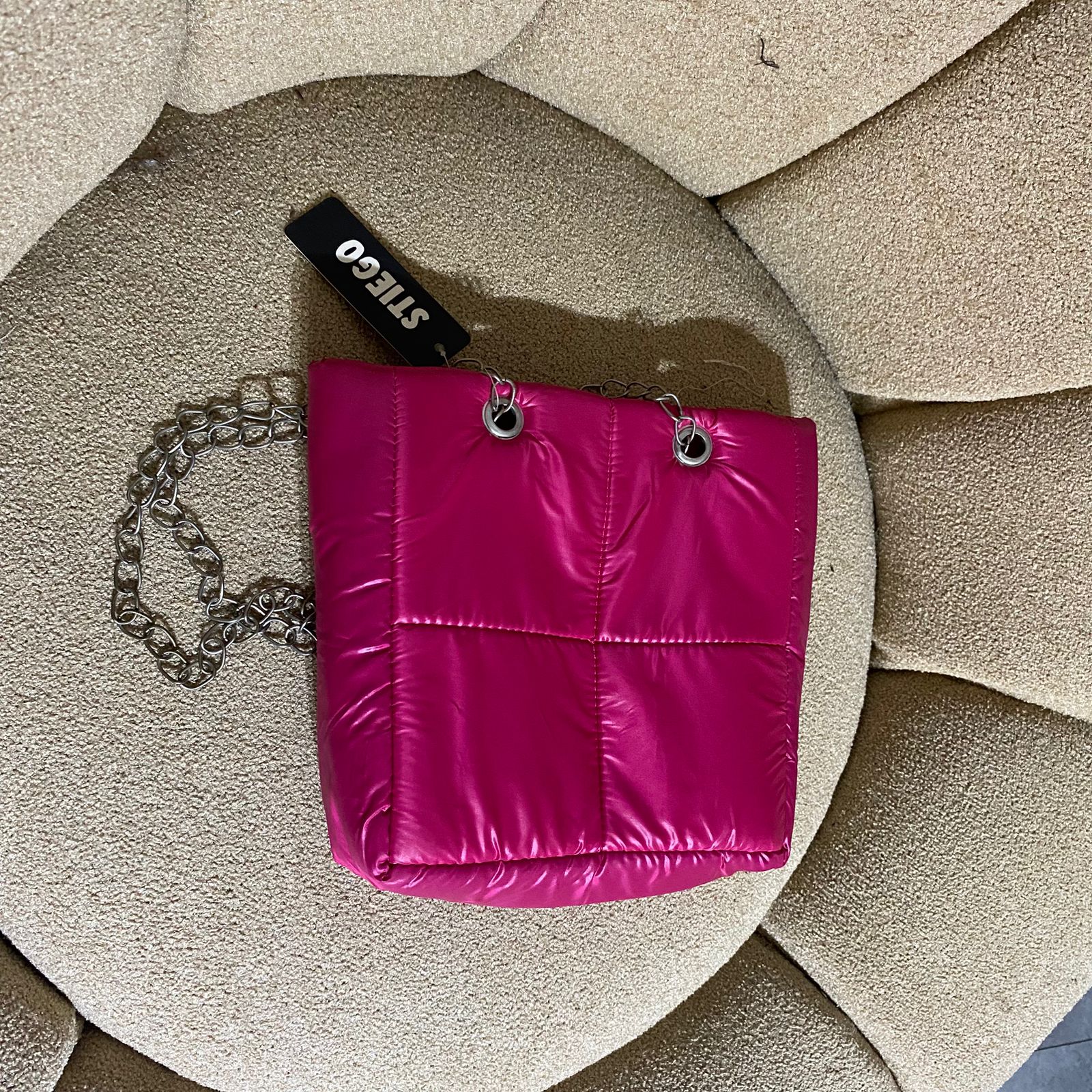 Tas slempang wanita motif Asyila glosy
