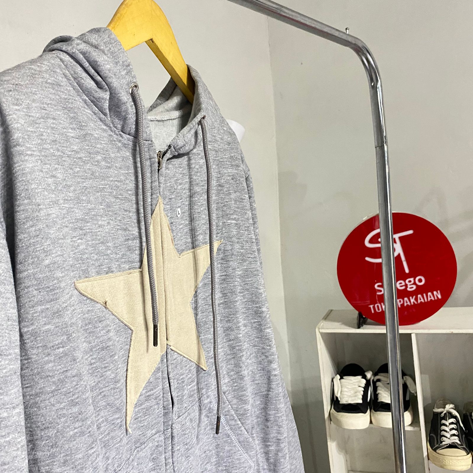 Sweater hoodie zipper star zip up