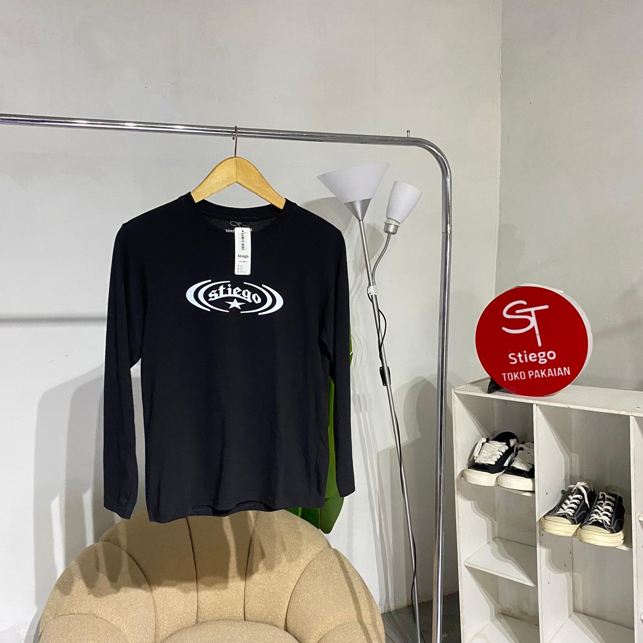 Stiego Kaos Apparel lengan pendek   streetwear star bintang combed 30s  (wanita )