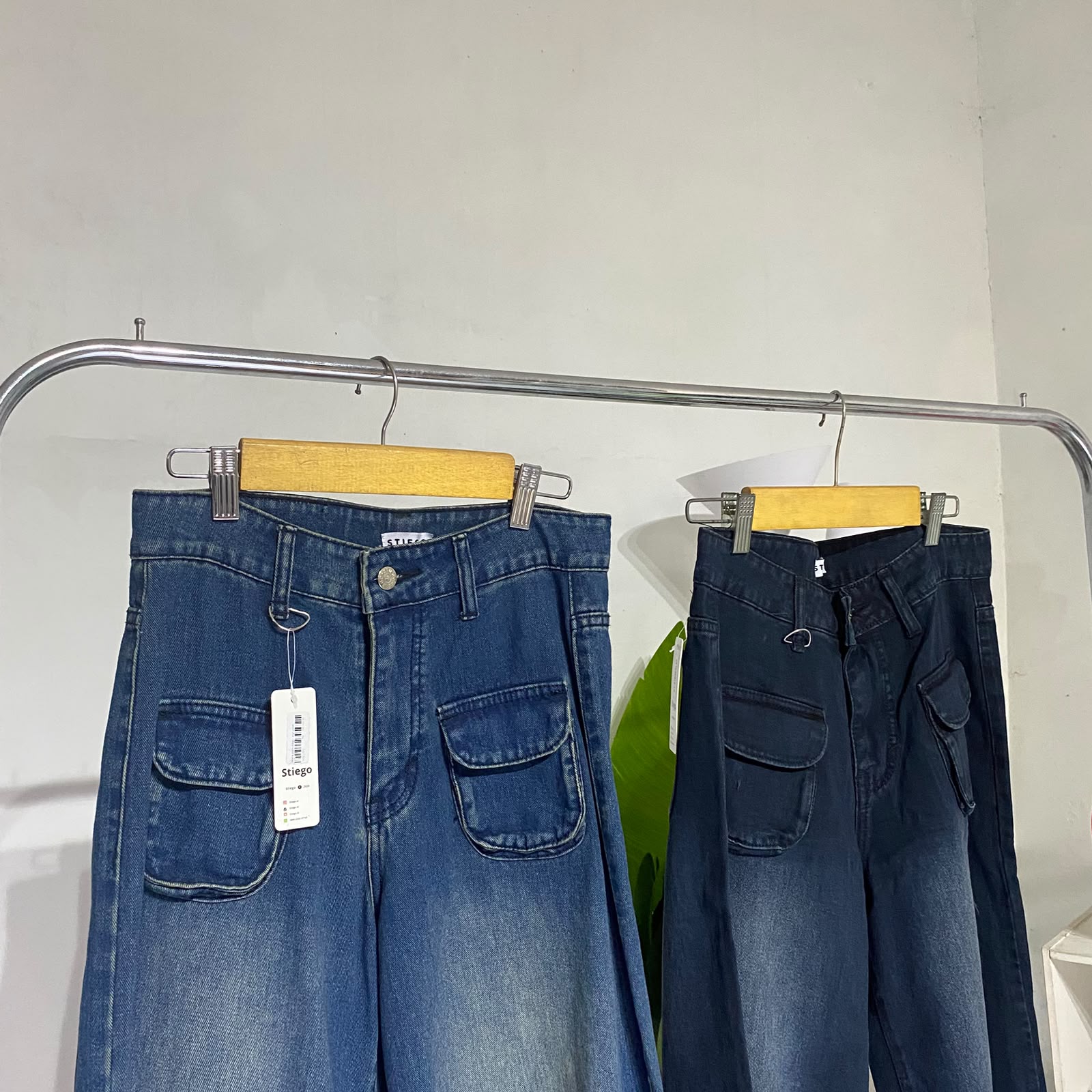 Celana wanita jeans loose poket