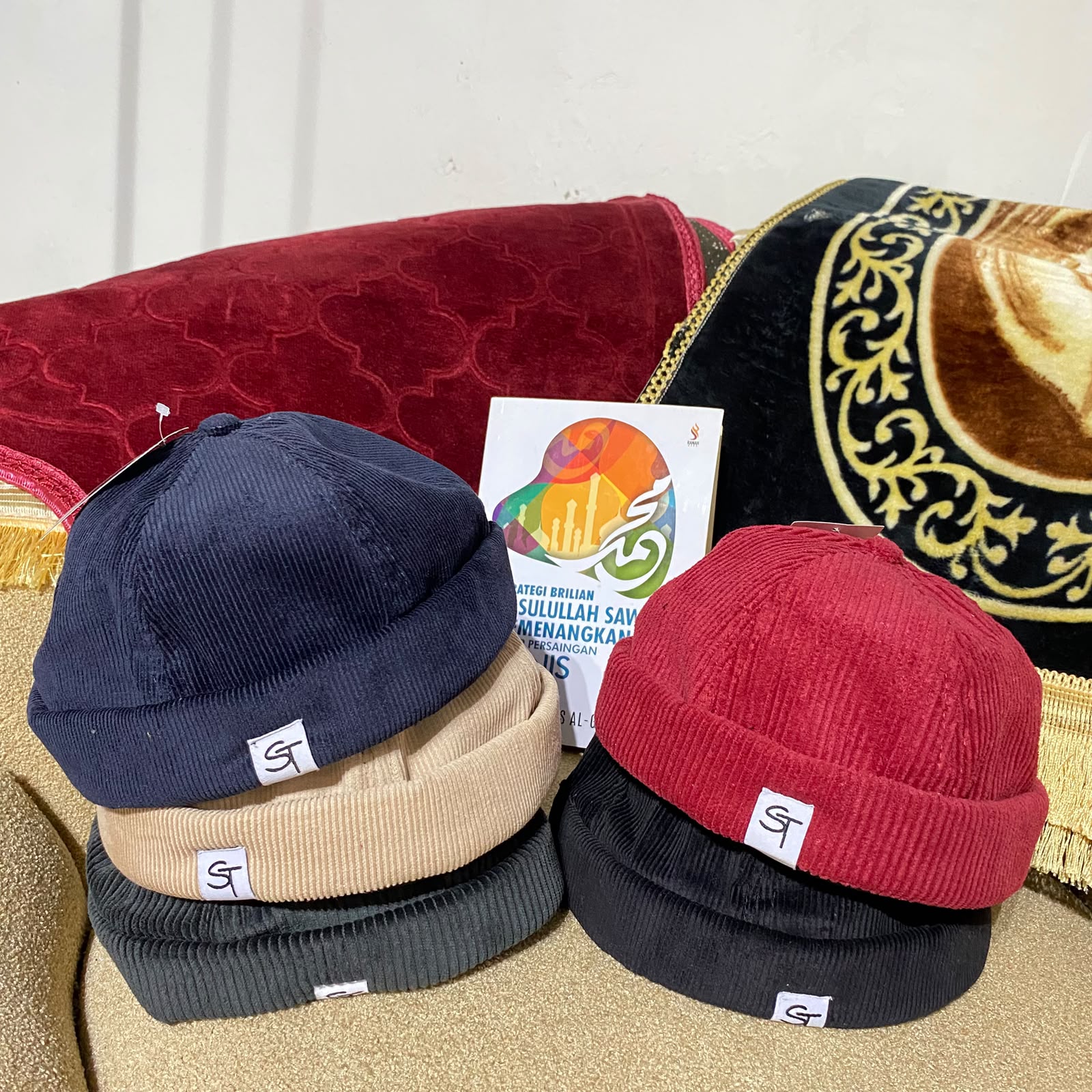Stiego topi/peci mikihat corduroy