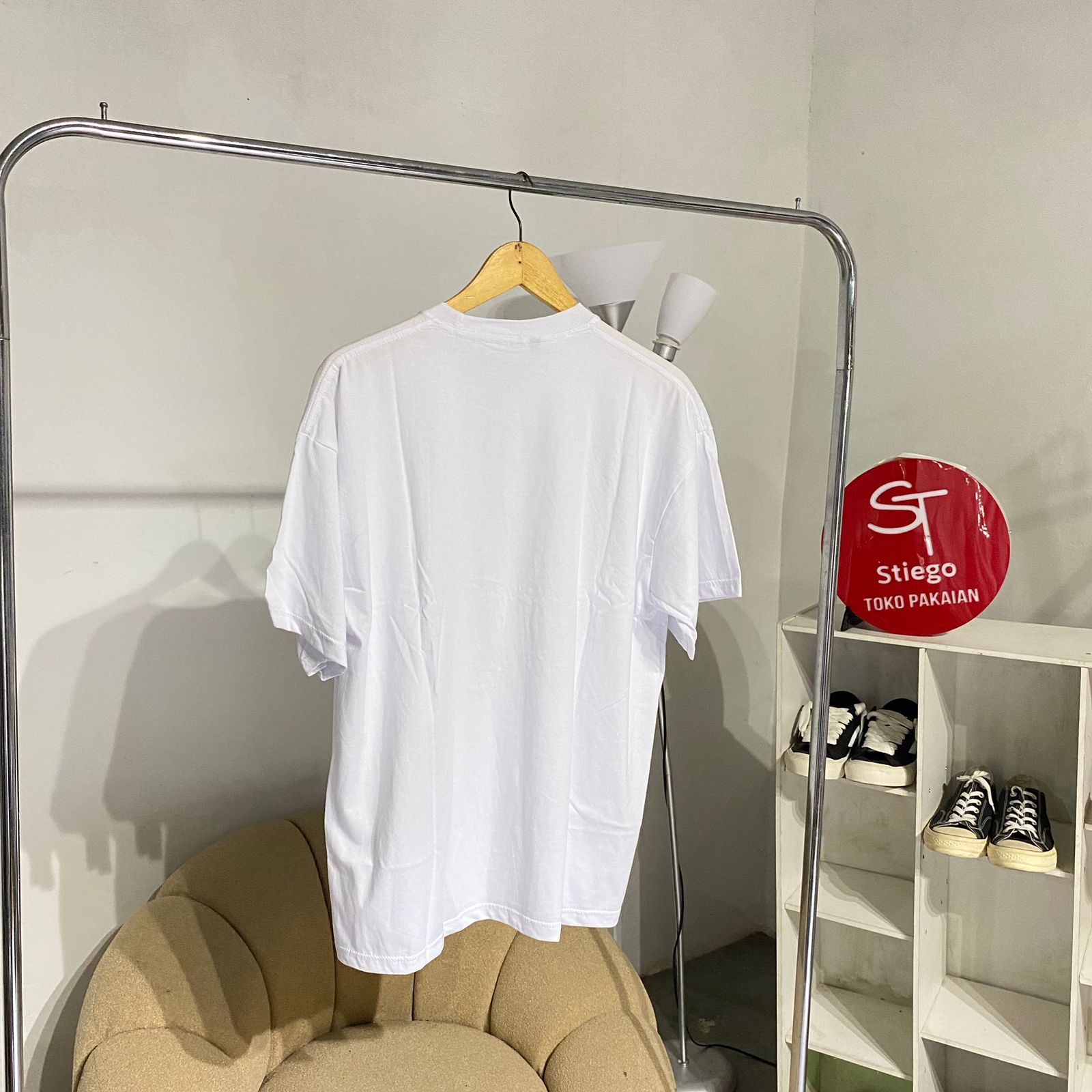 Kaos Polos Boxy Unisex Cotton Combed 20s Lengan pendek pria