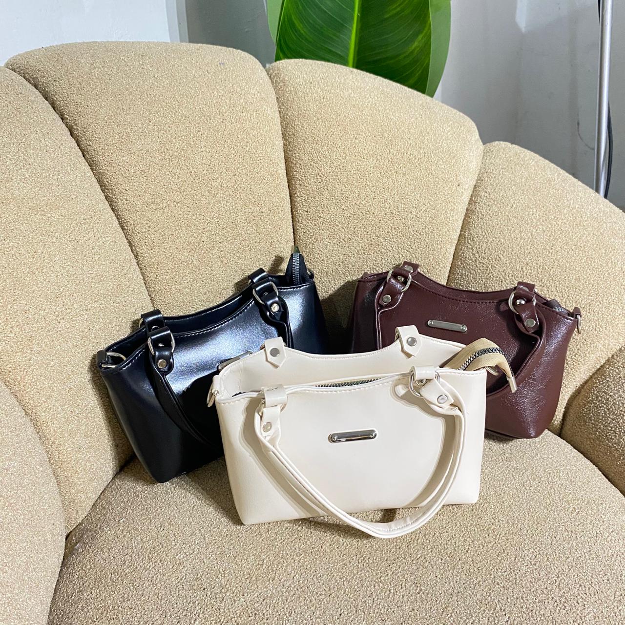 Tas wanita glosy