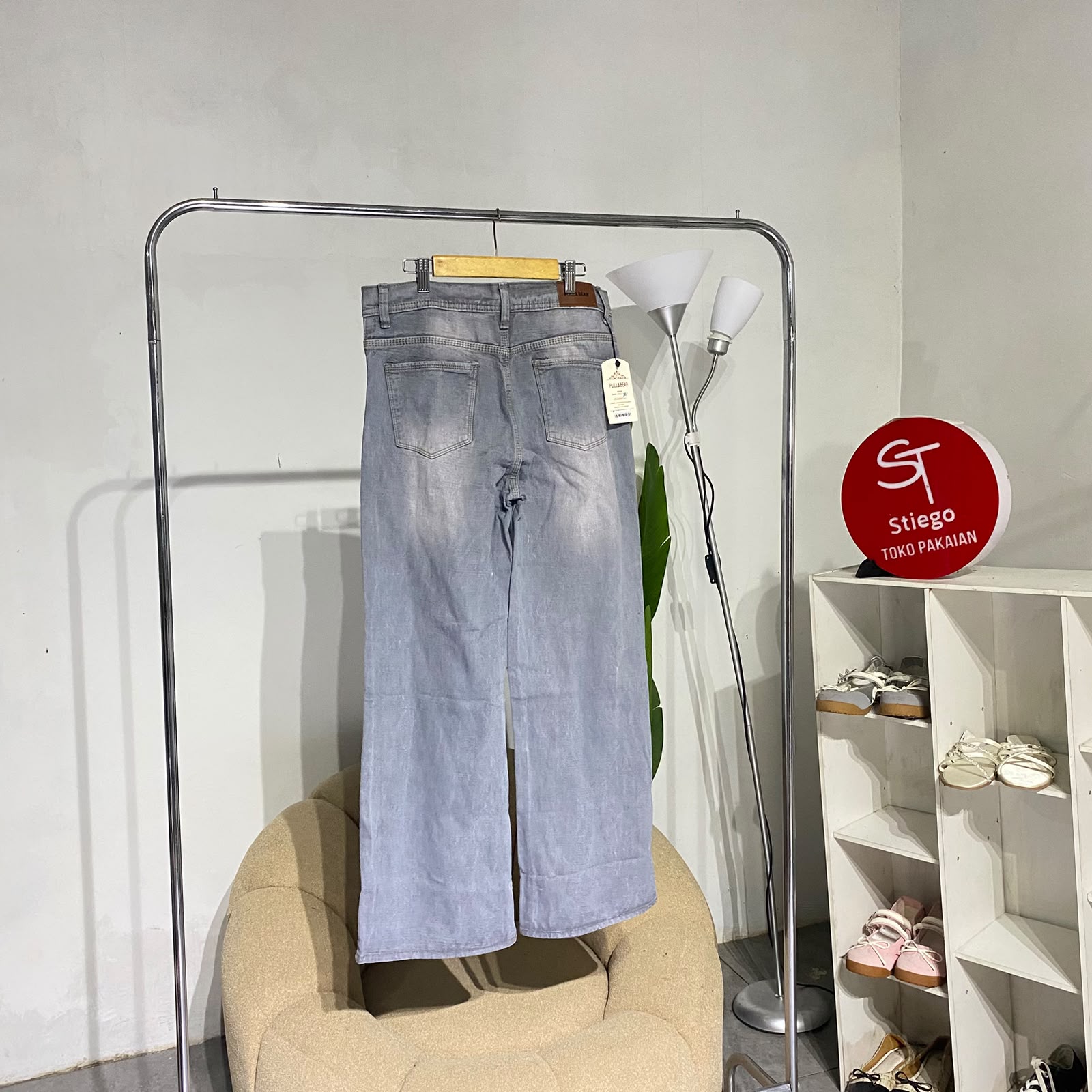 Celana wanita jeans loose whisher grey