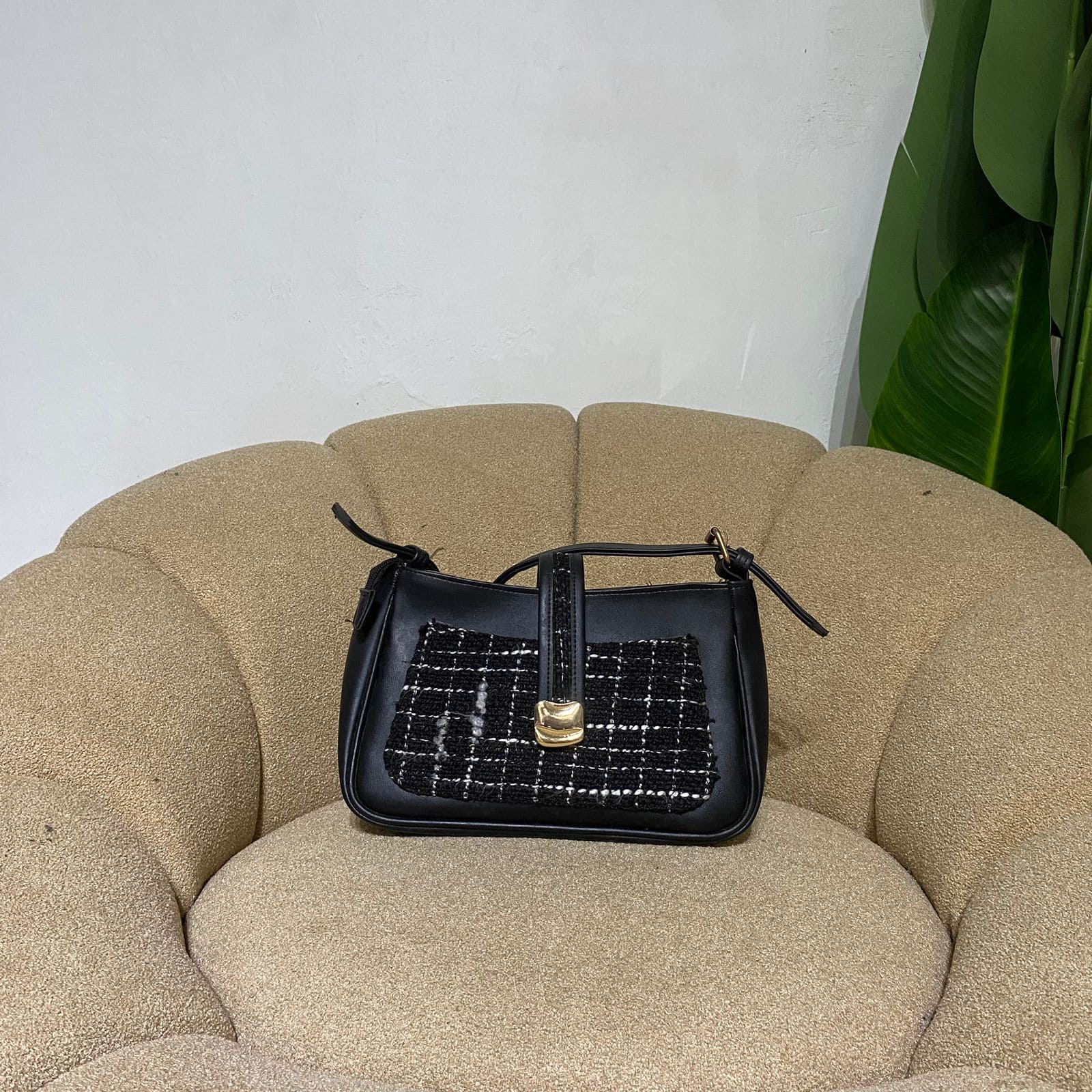 Tas slempang wanita Erina