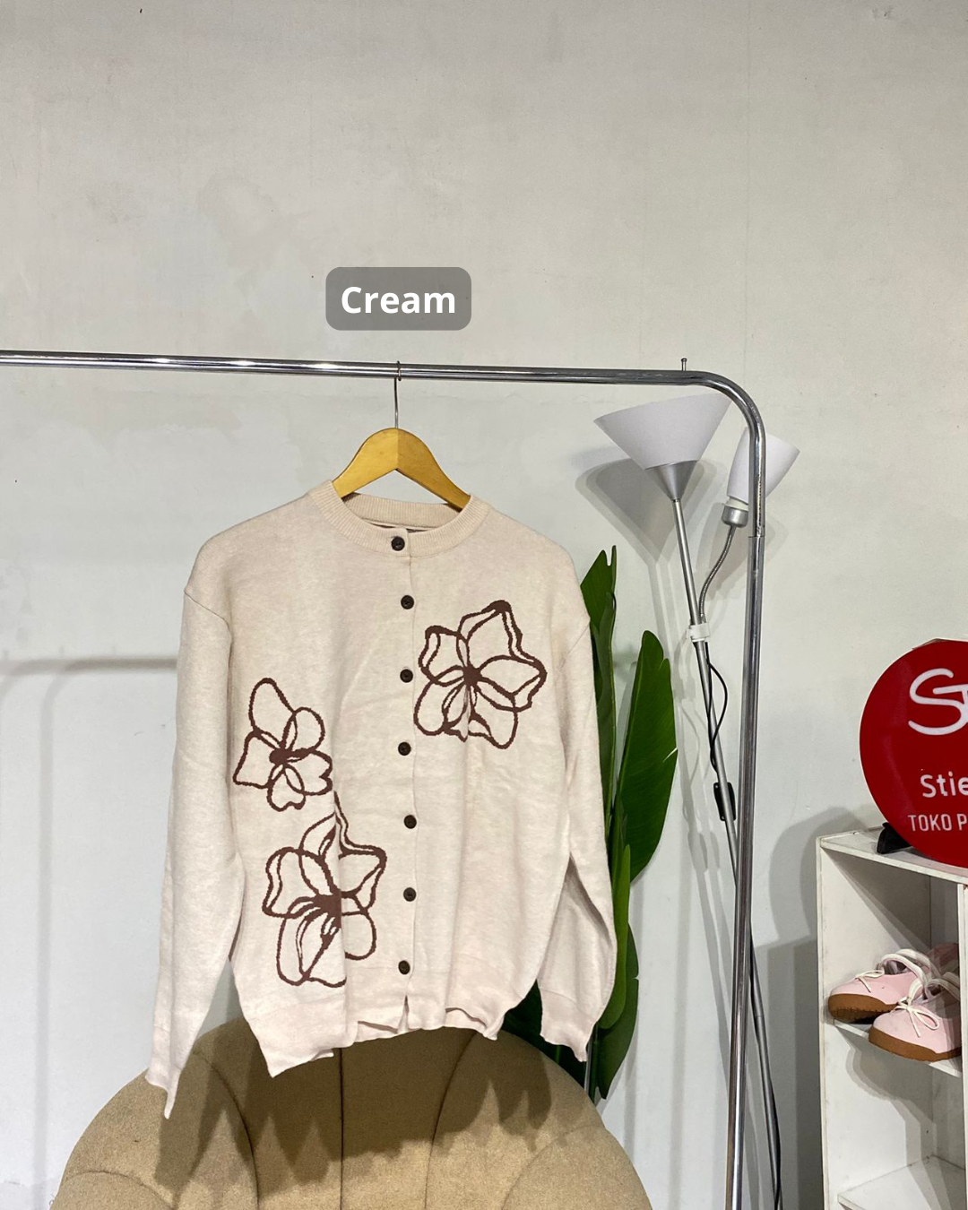 Yoona Viscose Cardigan Rajut Wanita Motif Bunga