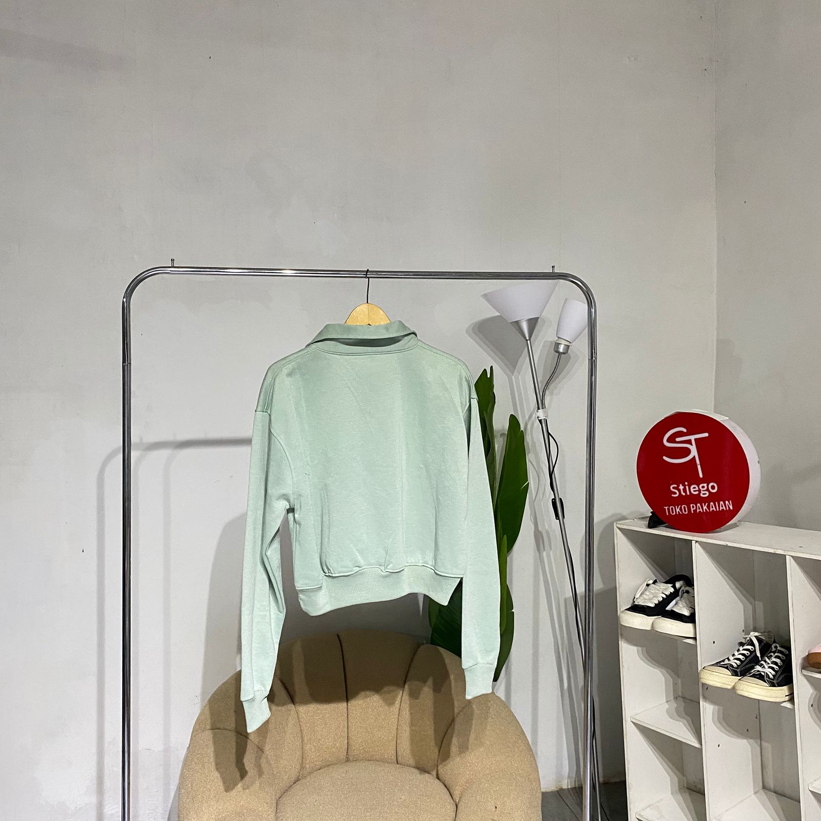 Sweater Half Ziper Crop apparel wanita